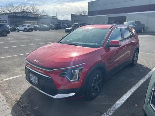 Runway Red 2023 Kia Niro EX