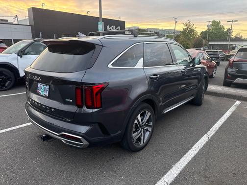 Platinum Graphite 2022 Kia Sorento Hybrid EX