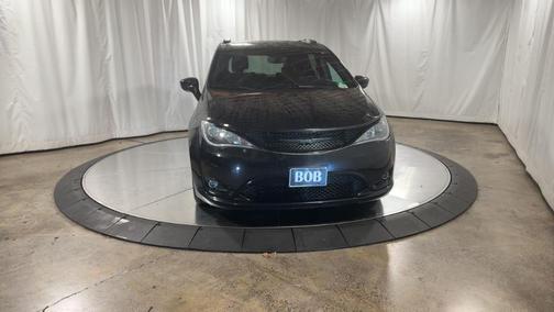 2020 Chrysler Pacifica Touring