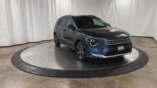 2025 Kia Niro EX