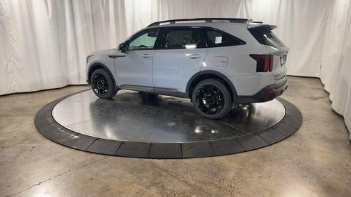 2025 Kia Sorento X-Line EX