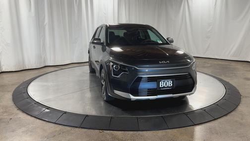 2025 Kia Niro LX