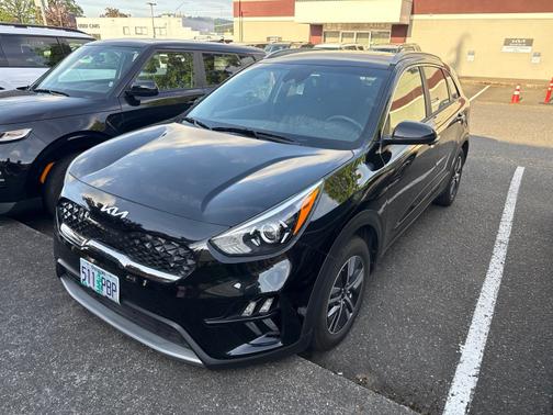 Aurora Black Pearl 2022 Kia Niro LXS