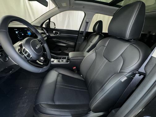 Gray 2025 Kia Sorento Hybrid EX
