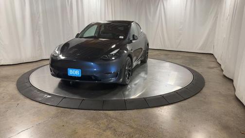 2024 Tesla Model Y Long Range