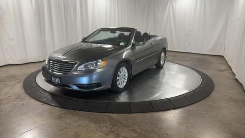 2013 Chrysler 200 Touring