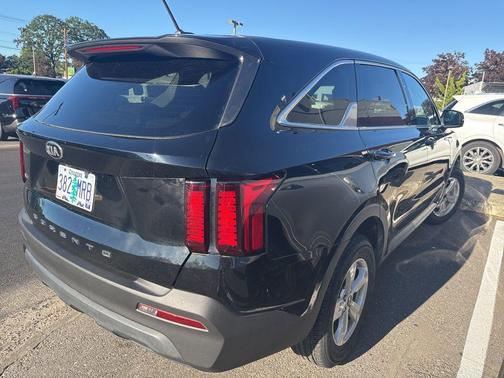 2021 Kia Sorento LX