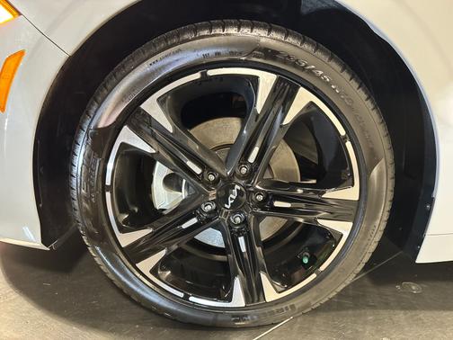 Wolf Gray 2024 Kia K5 GT-Line