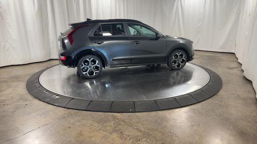 2025 Kia Niro EX Touring