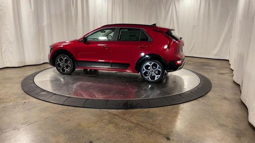 2024 Kia Niro EX Touring