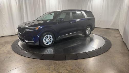 2022 Kia Carnival LXS