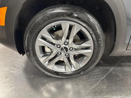 Gravity Gray 2023 Kia Seltos S