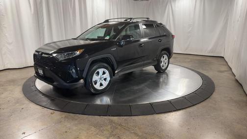 2019 Toyota RAV4 Hybrid XLE