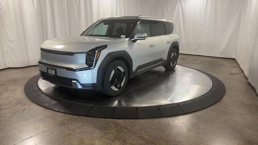 2026 Kia EV9 Wind