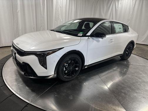 2025 Kia K4 GT-Line Turbo