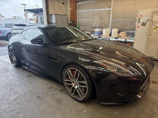 2016 Jaguar F-TYPE R
