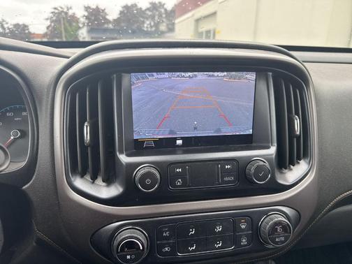 2022 GMC Canyon AT4 w/Leather
