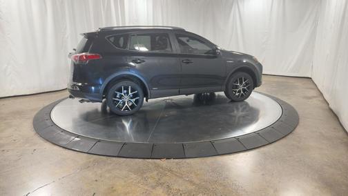 2017 Toyota RAV4 Hybrid SE