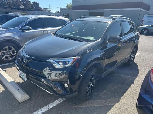 2017 Toyota RAV4 Hybrid SE