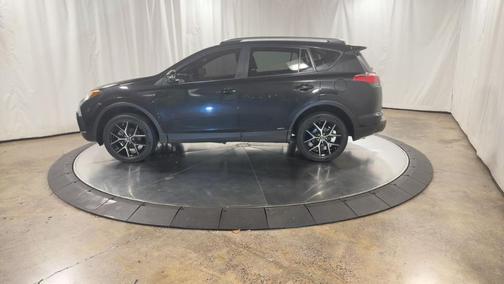 2017 Toyota RAV4 Hybrid SE