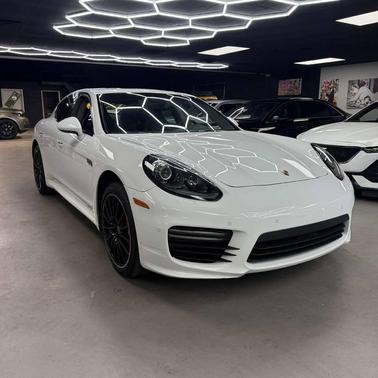 2016 Porsche Panamera GTS