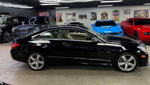 Obsidian Black Metallic 2012 Mercedes-Benz E-Class E 550 2dr Coupe