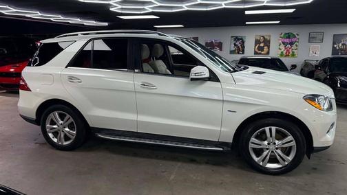 Arctic White 2012 Mercedes-Benz M-Class 4MATIC