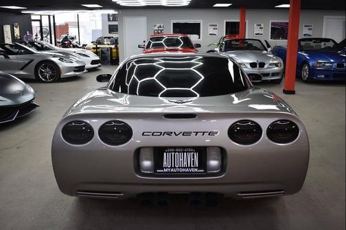 Light Pewter Metallic 2000 Chevrolet Corvette Base