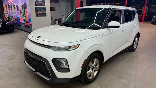 Snow White Pearl 2020 Kia Soul LX