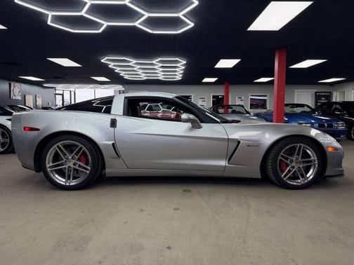Machine Silver Metallic 2006 Chevrolet Corvette Z06
