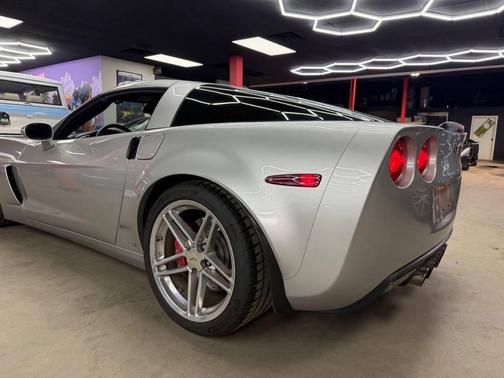 Machine Silver Metallic 2006 Chevrolet Corvette Z06