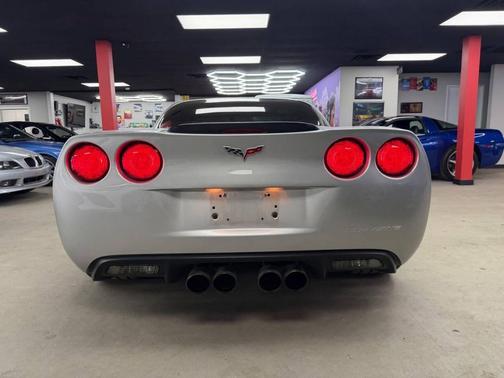 Machine Silver Metallic 2006 Chevrolet Corvette Z06
