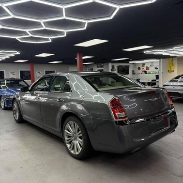 2011 Chrysler 300 Limited