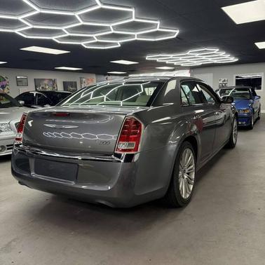 2011 Chrysler 300 Limited