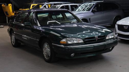 1992 Pontiac Bonneville SE