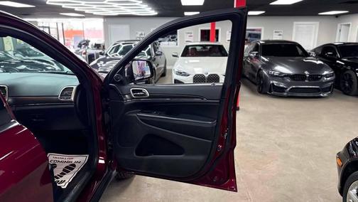 Velvet Red Pearlcoat 2017 Jeep Grand Cherokee Limited