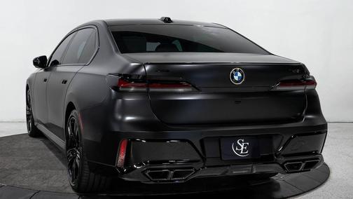 2023 BMW 760 i xDrive