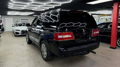 2008 Lincoln Navigator Base