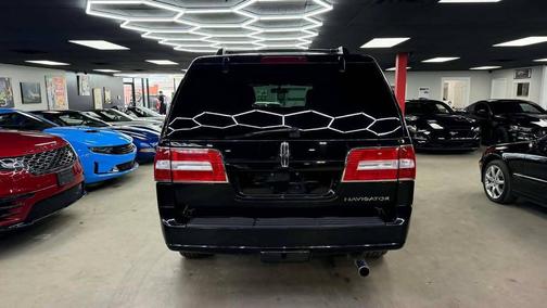 2008 Lincoln Navigator Base