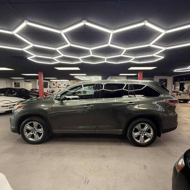2016 Toyota Highlander Limited Platinum