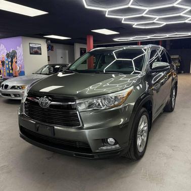 2016 Toyota Highlander Limited Platinum