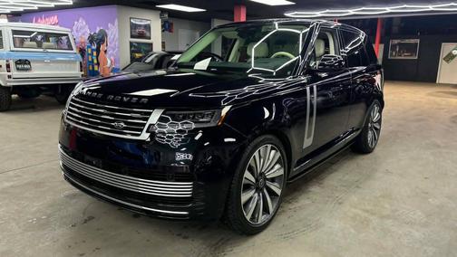 Constellation Blue Ultra Metallic Gloss 2024 Land Rover Range Rover P615 SV