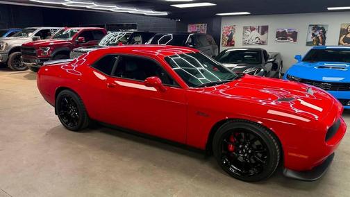 Sinamon Stick 2022 Dodge Challenger R/T Scat Pack