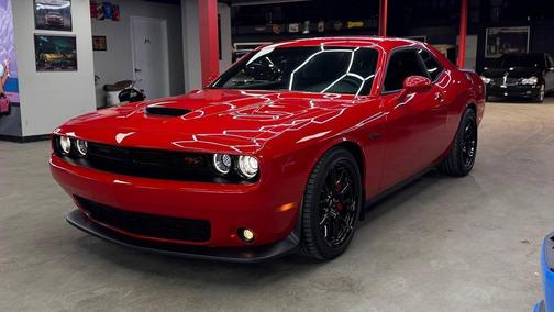 Sinamon Stick 2022 Dodge Challenger R/T Scat Pack