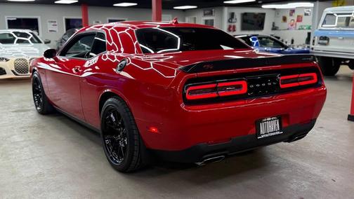 Sinamon Stick 2022 Dodge Challenger R/T Scat Pack