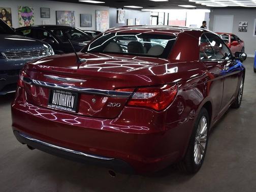 Deep Cherry Red Crystal Pearlcoat 2013 Chrysler 200 Limited