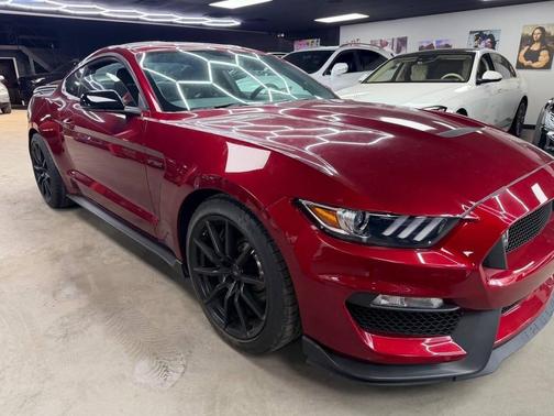 2018 Ford Shelby GT350 Base