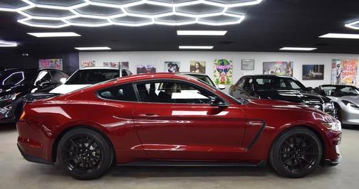 2018 Ford Shelby GT350 Base