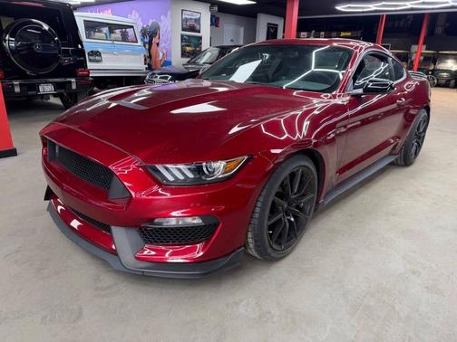 2018 Ford Shelby GT350 Base