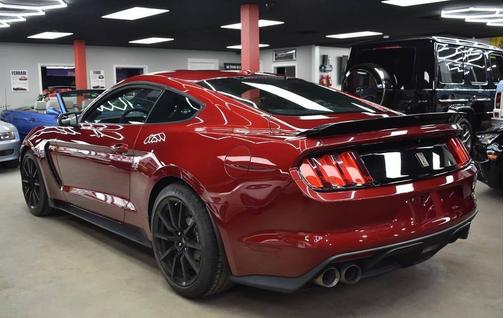 2018 Ford Shelby GT350 Base